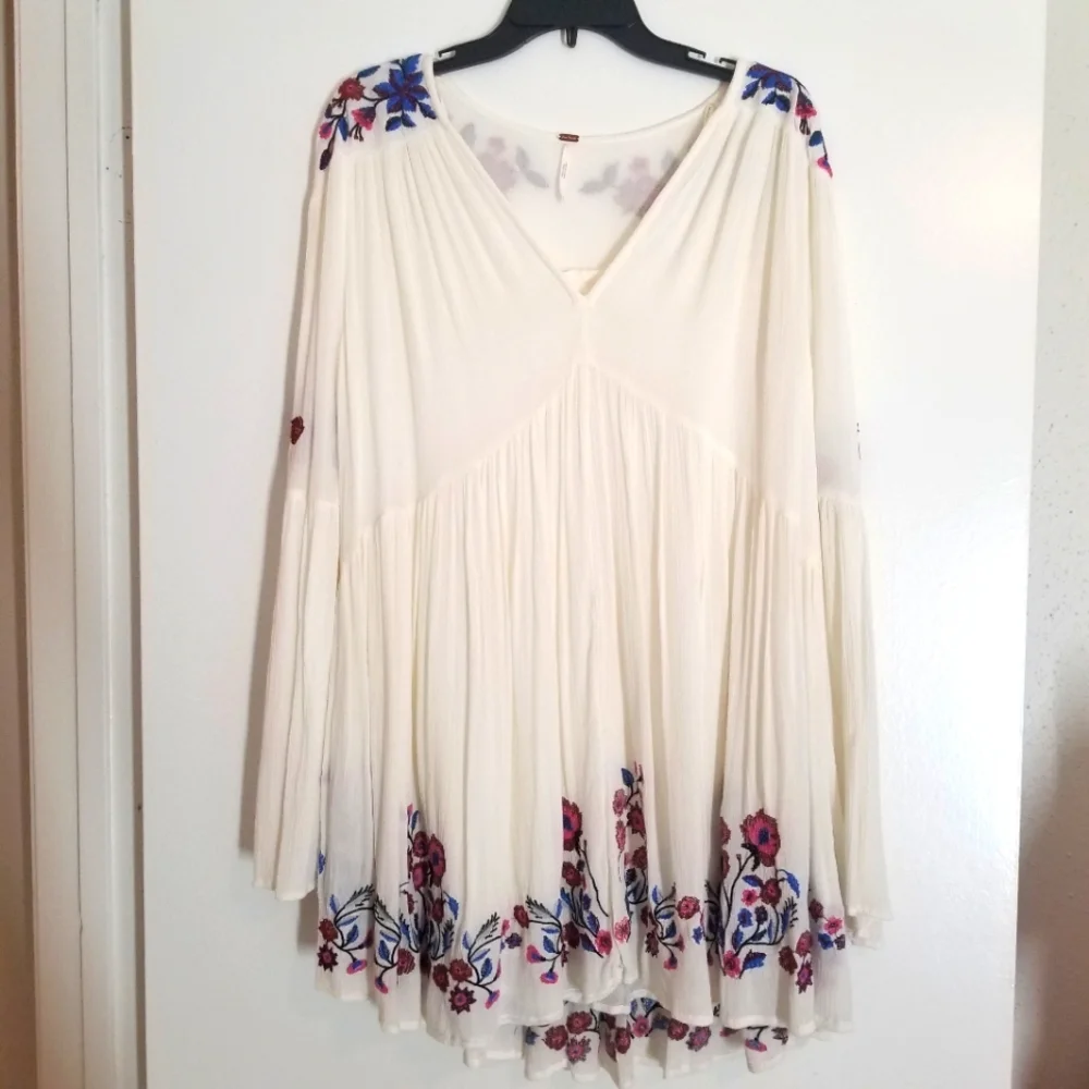 Free people Mini Dress off white with embroidery. Like New! - Picture 7 of 7